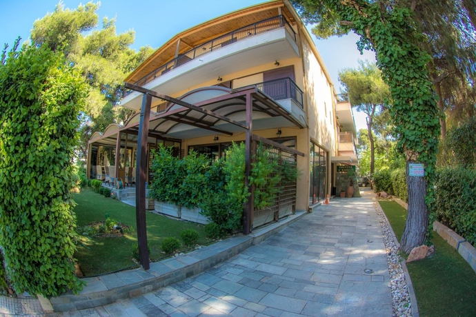Imagen de los exteriores del Hotel Chris, Atenas. Foto 14