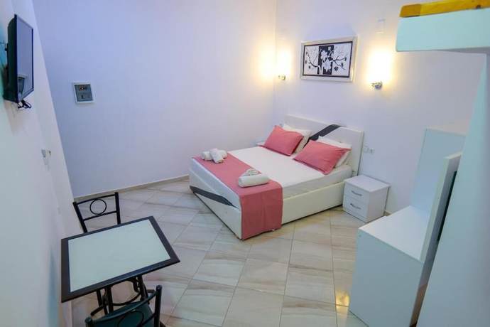 Imagen de la habitación del Hotel Chris, Ksamil. Foto 16