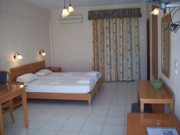 Imagen general del Hotel Chrisanna Apartments and Studios. Foto 6