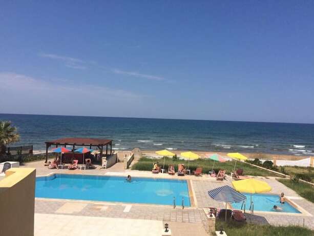 Imagen general del Hotel Chrisanna Apartments and Studios. Foto 12