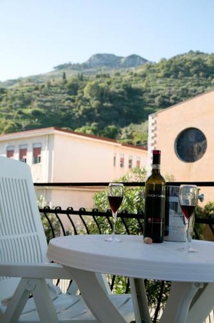 Imagen de la habitación del Hotel Chrismare. Foto 9