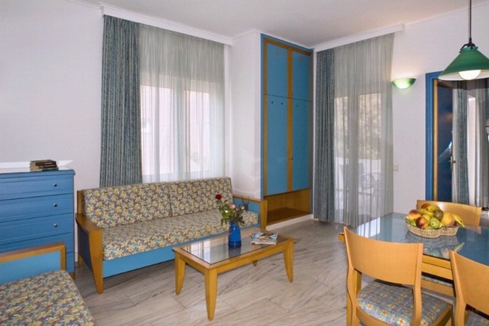 Imagen general del Hotel Chrispy Beach Resort. Foto 5