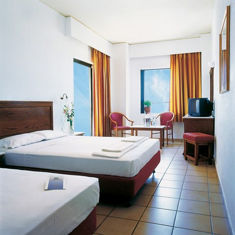 Imagen general del Hotel Chrissi Amoudia. Foto 7