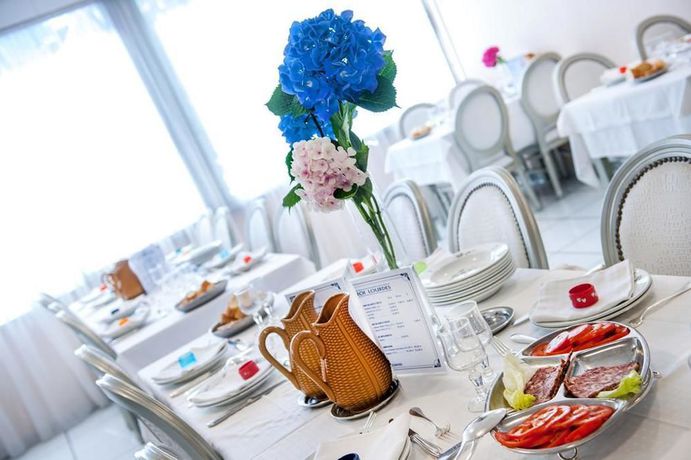 Imagen de la habitación del Hotel Christ Roi. Foto 15