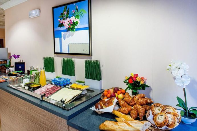 Imagen del bar/restaurante del Hotel Christ Roi. Foto 6