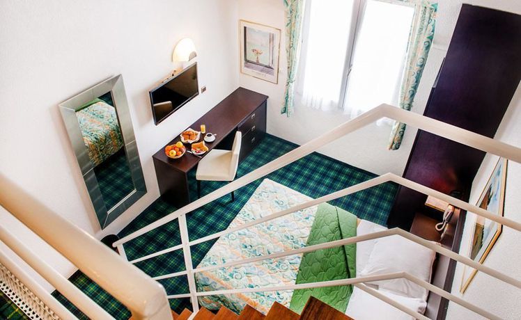 Imagen del bar/restaurante del Hotel Christ Roi. Foto 8