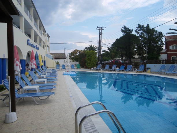Imagen de la piscina del Hotel Christakis. Foto 13