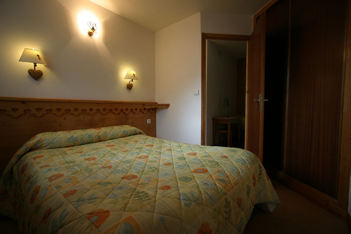 Imagen de la habitación del Hotel Chris-tal. Foto 5