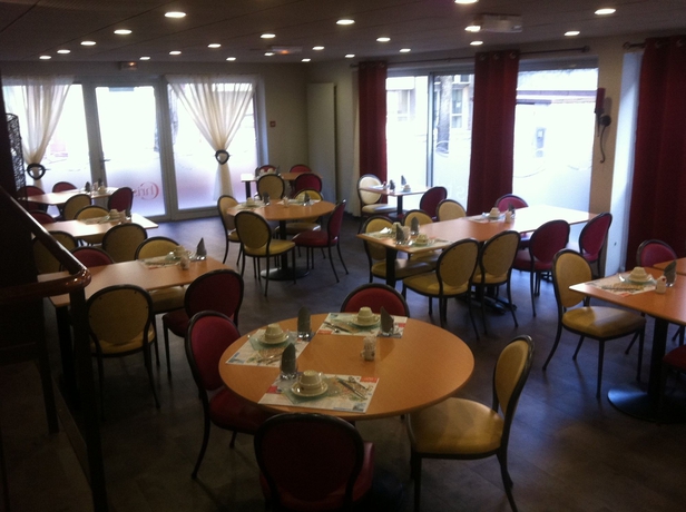 Imagen del bar/restaurante del Hotel Chris'tel. Foto 4