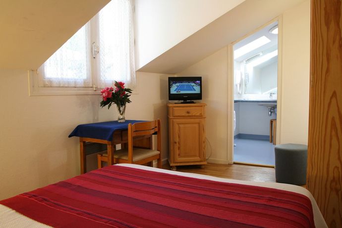 Imagen de la habitación del Hotel Christian, Cauterets. Foto 4