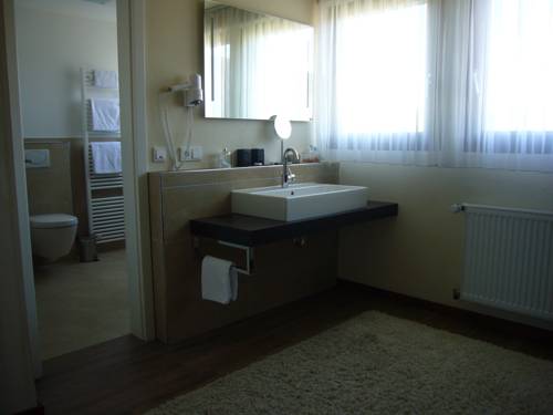 Imagen de la habitación del Hotel Christiana's Wein and Art. Foto 15