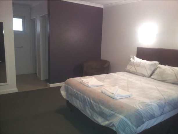 Imagen de la habitación del Hotel Christies Beach. Foto 9