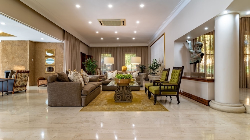 Imagen de los interiores del Hotel Christie\'s at 32 on Russell. Foto 13