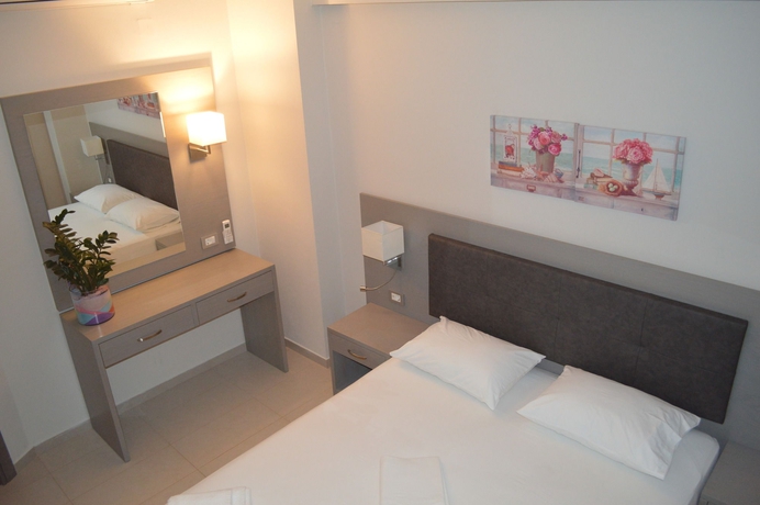 Imagen de la habitación del Hotel Christina Beach. Foto 8