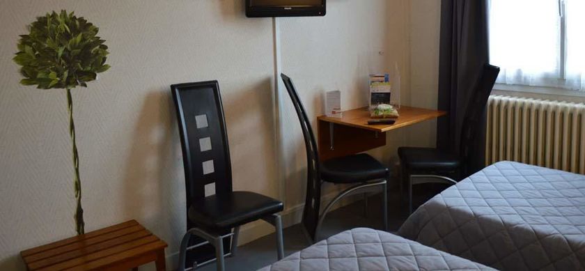 Imagen de la habitación del Hotel Christina, CHATEAUROUX. Foto 13