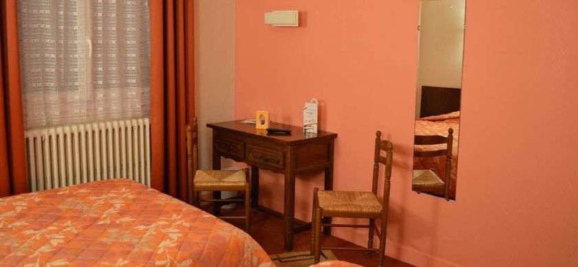 Imagen de la habitación del Hotel Christina, CHATEAUROUX. Foto 15