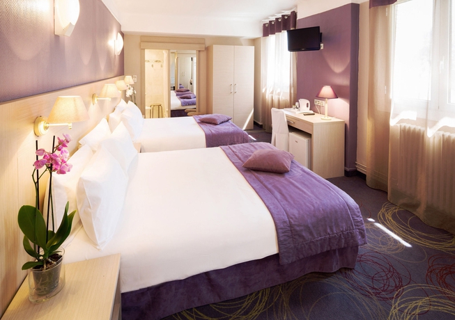 Imagen de la habitación del Hotel Christina Lourdes. Foto 7