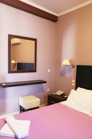 Imagen general del Hotel Christina Studios. Foto 2
