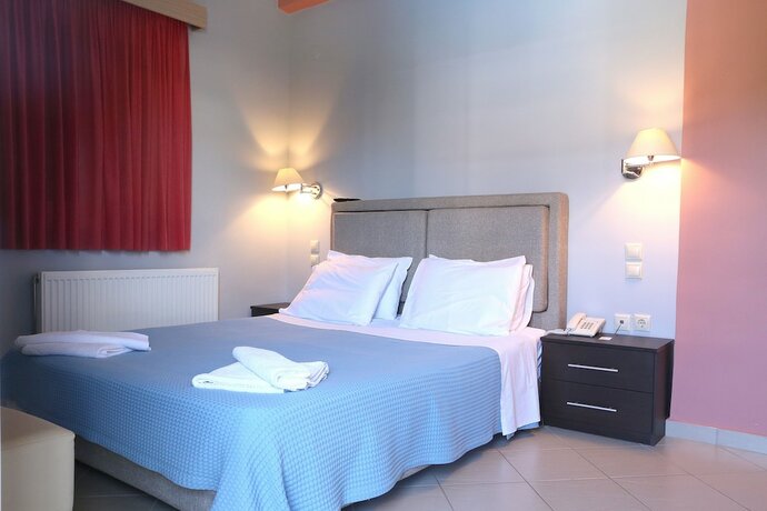 Imagen general del Hotel Christina Studios. Foto 6