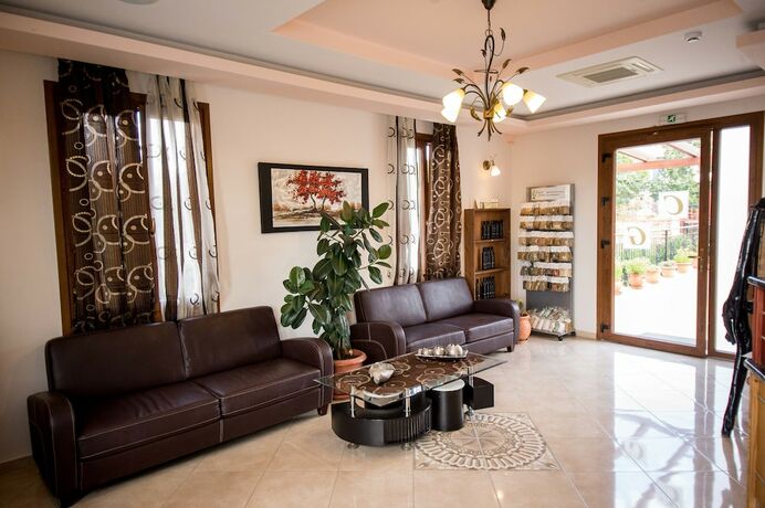 Imagen general del Hotel Christina\'s Garden. Foto 9