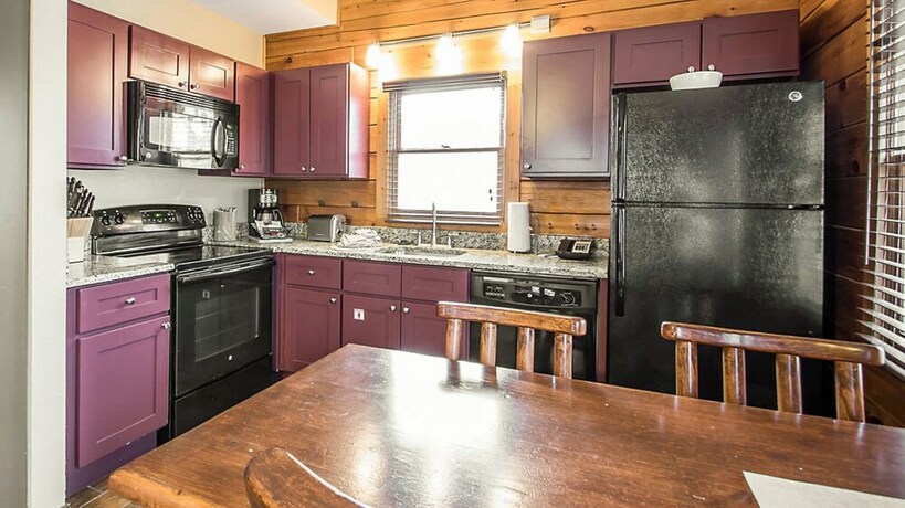 Imagen general del Hotel Christmas Mountain Campground. Foto 2