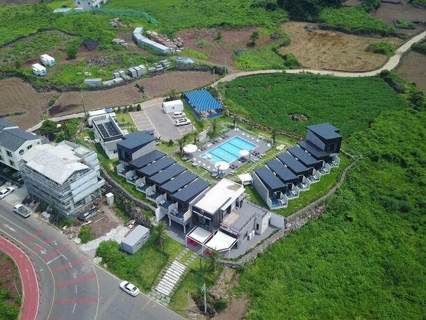 Imagen general del Hotel Christmas Resort. Foto 9