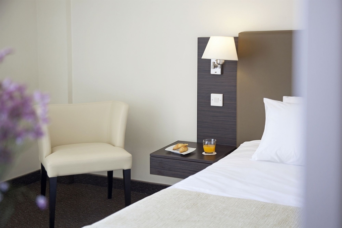 Imagen de la habitación del Hotel Christofinia. Foto 7