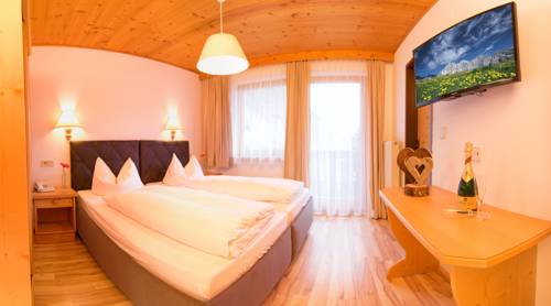 Imagen de la habitación del Hotel Christoph, NEUSTIFT IM STUBAITAL . Foto 10