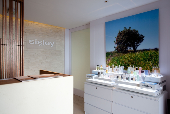 Imagen de la piscina del Hotel Christopher. Foto 7