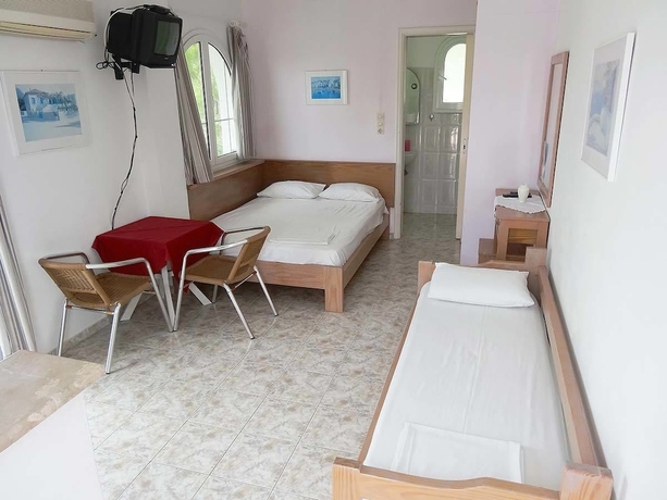 Imagen de la habitación del Hotel Chroma Studios. Foto 6