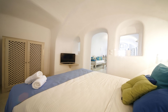 Imagen de la habitación del Hotel Chroma Suites. Foto 3