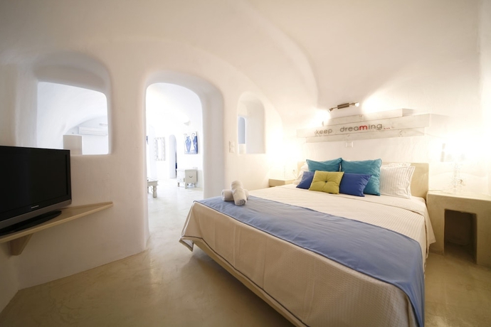 Imagen de la habitación del Hotel Chroma Suites. Foto 7