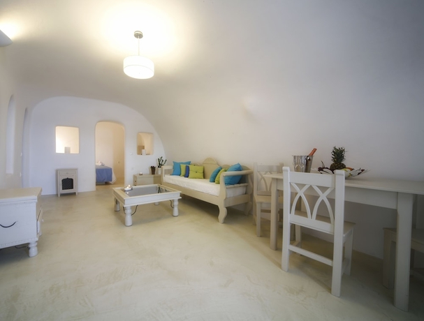 Imagen de la habitación del Hotel Chroma Suites. Foto 15