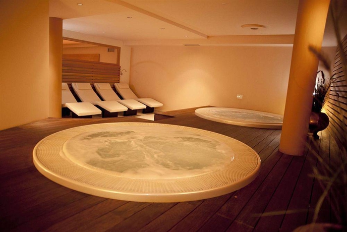 Imagen general del Hotel Chrys. Foto 7