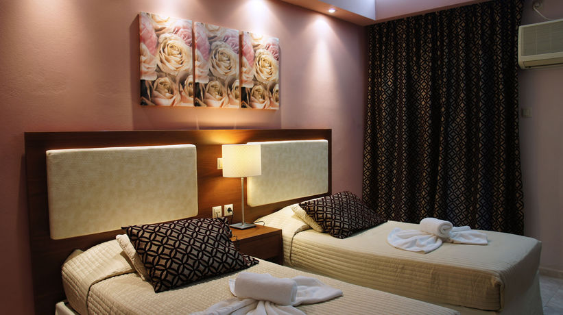 Imagen de la habitación del Hotel Chryssi Akti, Mpatsi. Foto 6