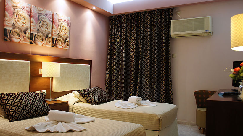 Imagen de la habitación del Hotel Chryssi Akti, Mpatsi. Foto 8