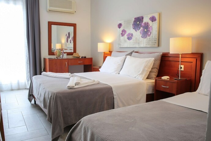 Imagen general del Hotel Chryssi Akti, Sure Collection by Best Western. Foto 7