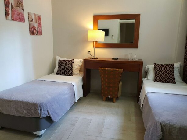 Imagen general del Hotel Chryssi Akti, Sure Collection by Best Western. Foto 9