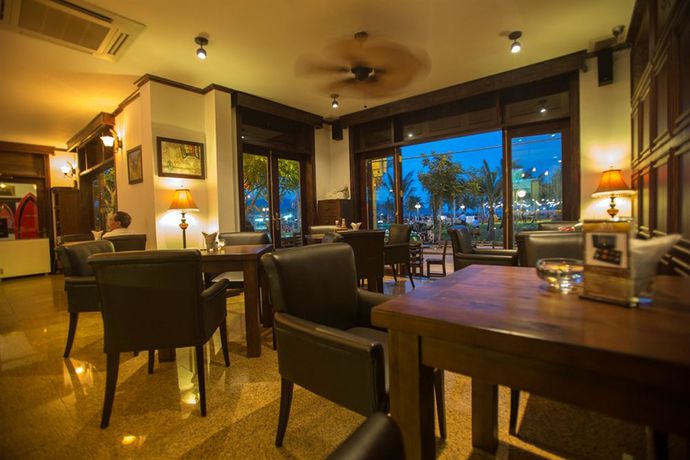 Imagen de los exteriores del Hotel Chu. Foto 16