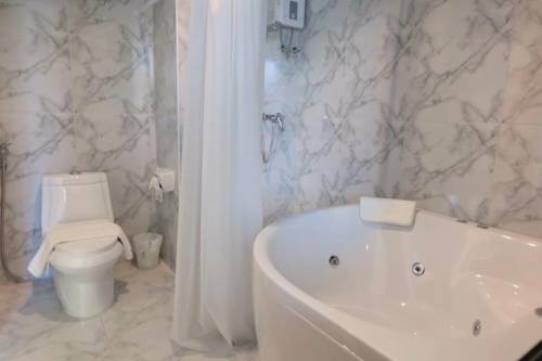 Imagen de la habitación del Hotel Chuan Chom The High Resort Saraburi. Foto 11