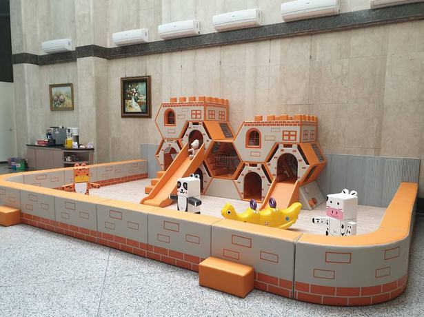 Imagen de los interiores del Hotel Chuanfu. Foto 18