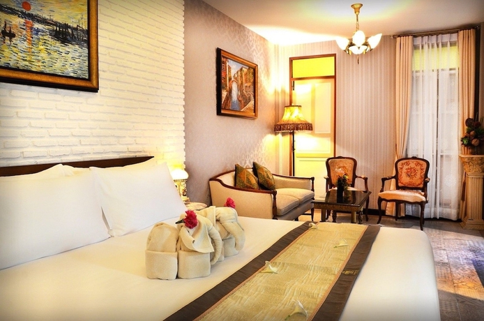 Imagen de la habitación del Hotel Chuchai Buri Sri Amphawa. Foto 8