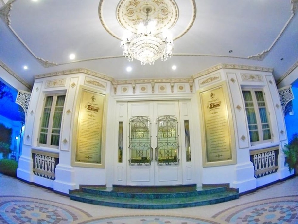 Imagen de los interiores del Hotel Chuchai Buri Sri Amphawa. Foto 15