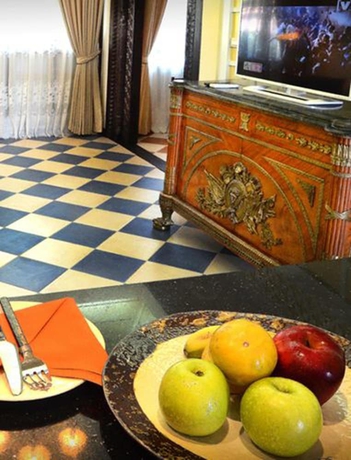 Imagen de la habitación del Hotel Chuchai Buri Sri Amphawa. Foto 13