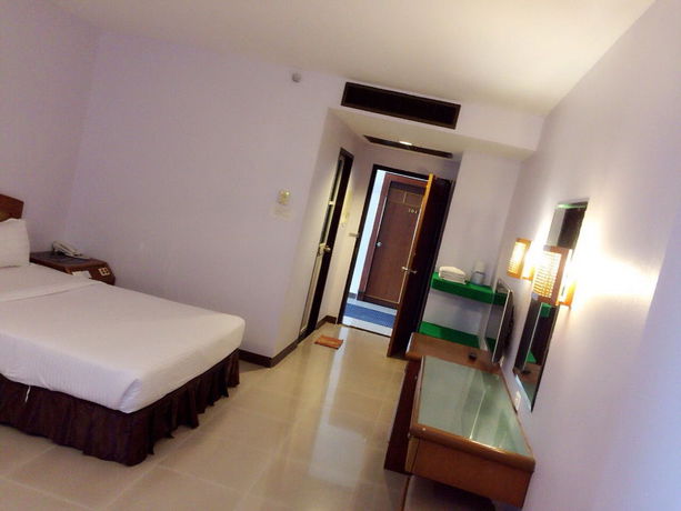 Imagen de los interiores del Hotel Chudchada Place Hat Yai. Foto 14