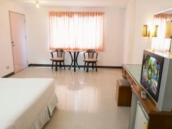 Imagen de la habitación del Hotel Chudchada Place Hat Yai. Foto 13