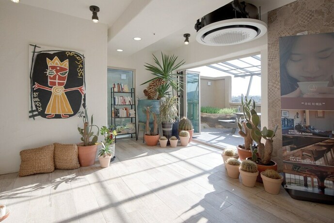 Imagen de los interiores del Hotel Chuidasun Resort Tea and Meditation. Foto 33