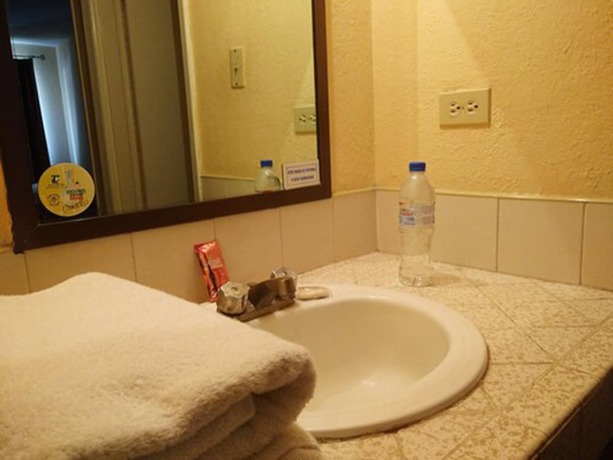 Imagen de la habitación del Hotel Chula Vista. Foto 5