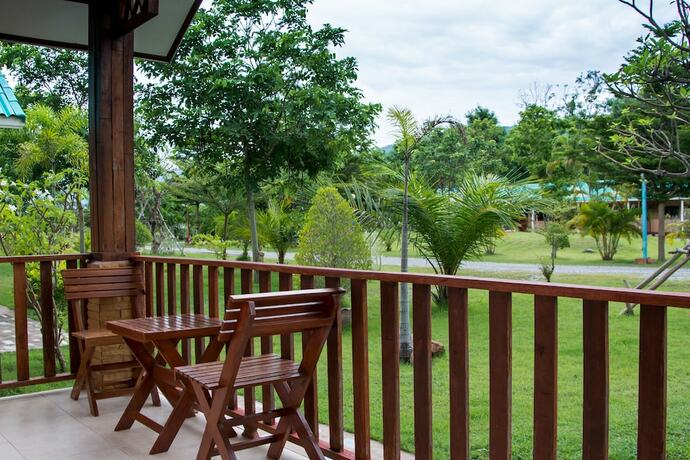 Imagen general del Hotel Chum Phae Lagoon Resort. Foto 12