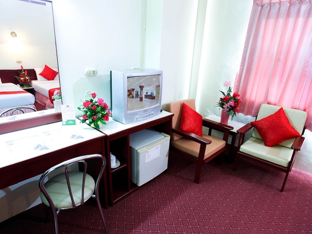 Imagen de la habitación del Hotel Chumphon Palace. Foto 8